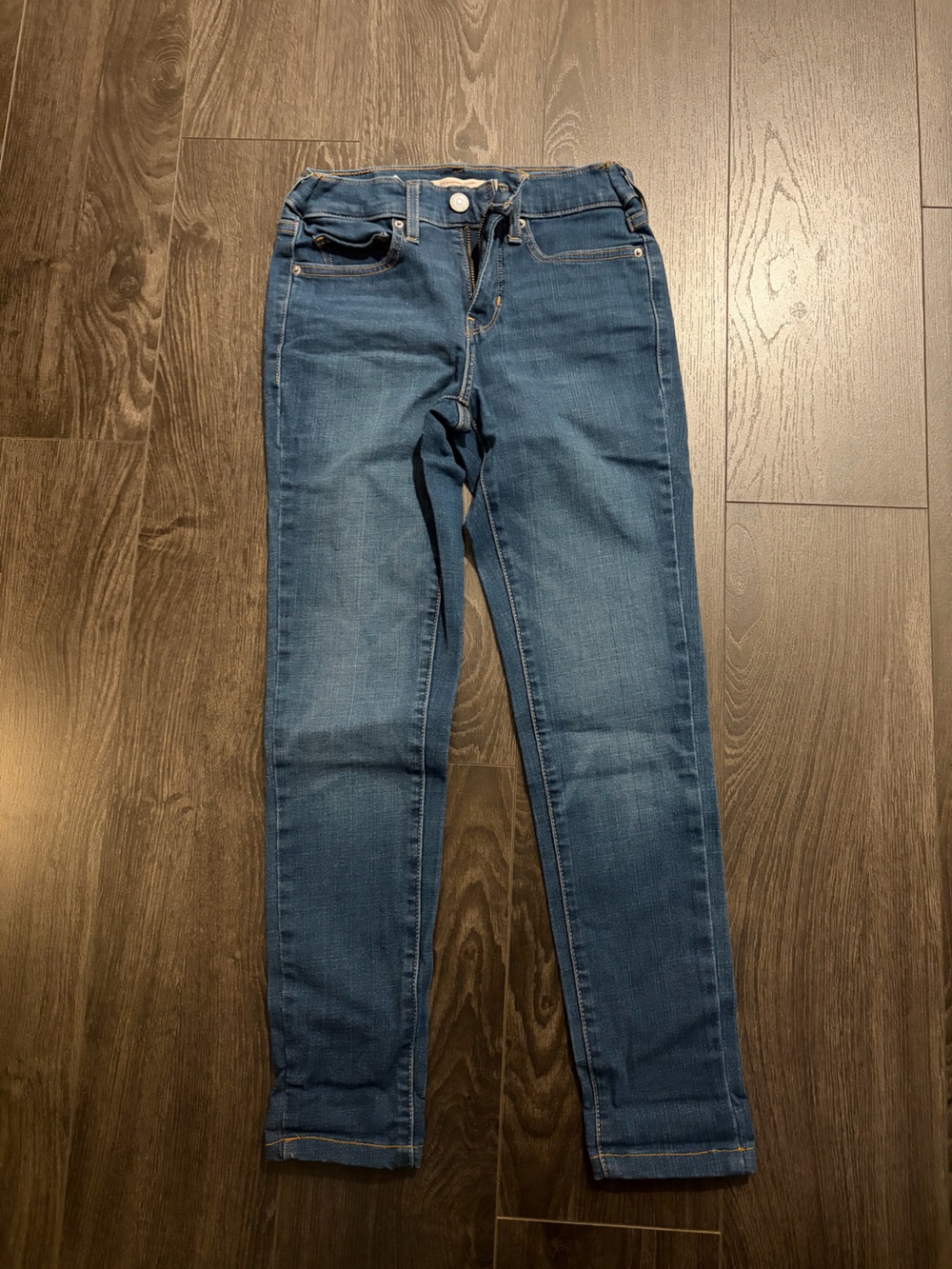 Levi's Women’s 311 Shaping Skinny Jeans in Medium Blue